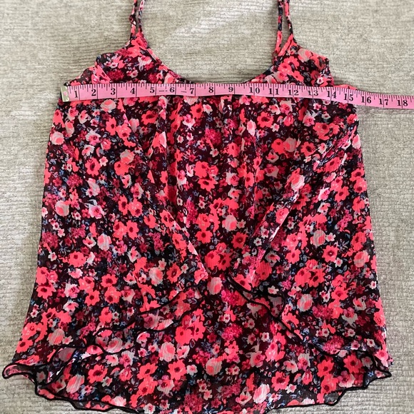 NWOT Express top - Picture 9 of 10